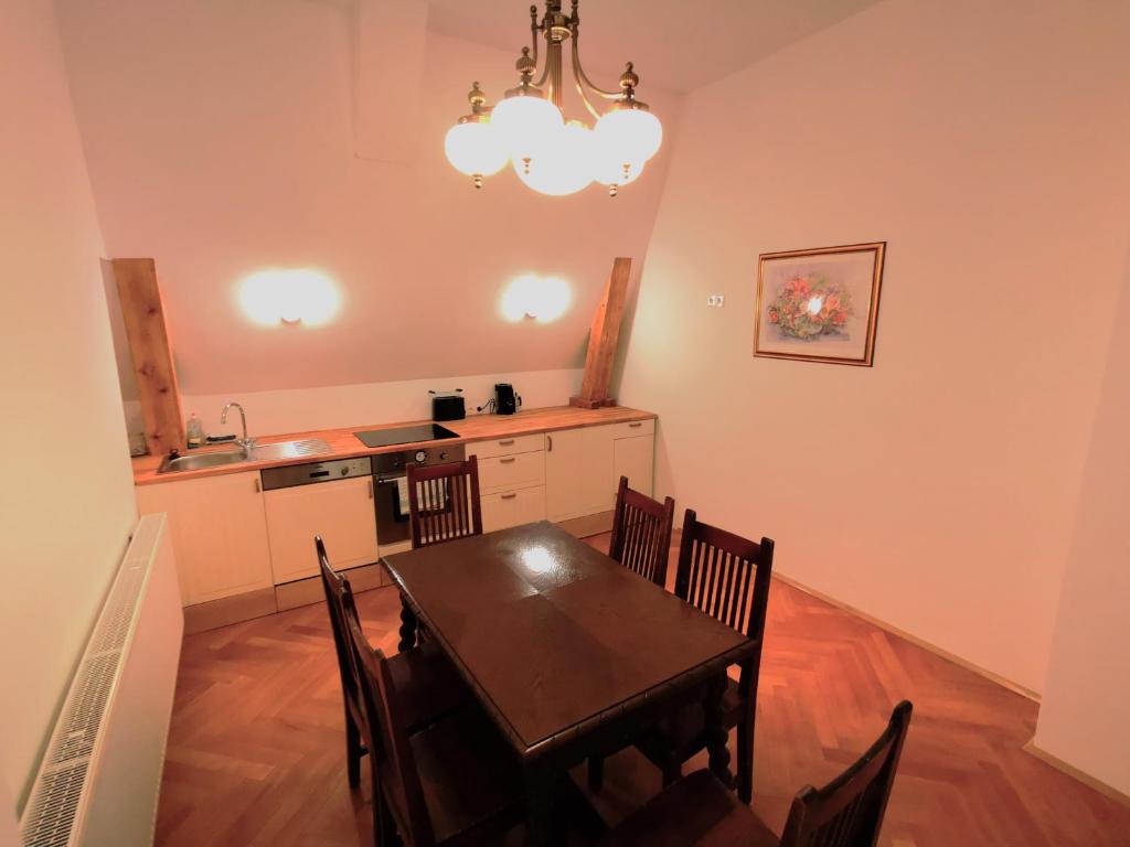 Kuchyň nebo kuchyňský kout v ubytování Herrnhof