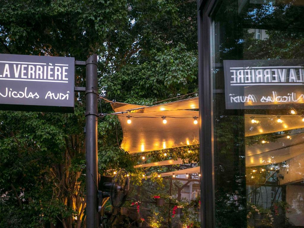 Certifikát, hodnocení, plakát nebo jiný dokument vystavený v ubytování Sofitel Beirut Le Gabriel