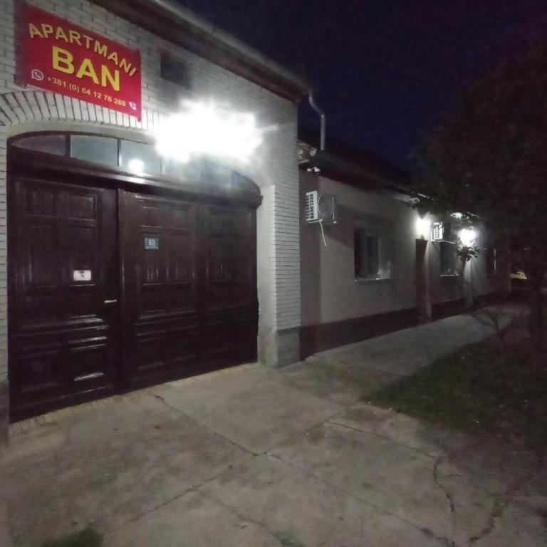 Budova, kde se apartmán nachází
