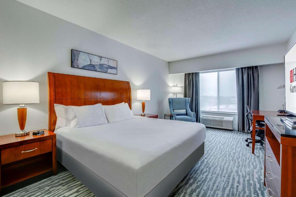 Hilton Garden Inn Louisville-Northeast - Kingkamer