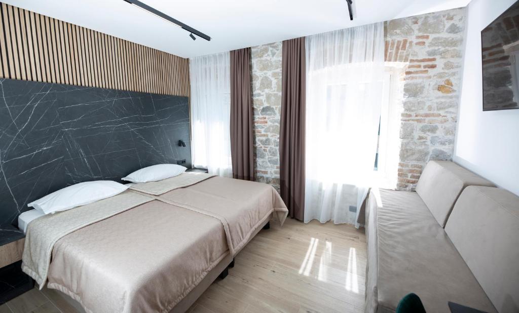 A Heritage Split - Resim 3