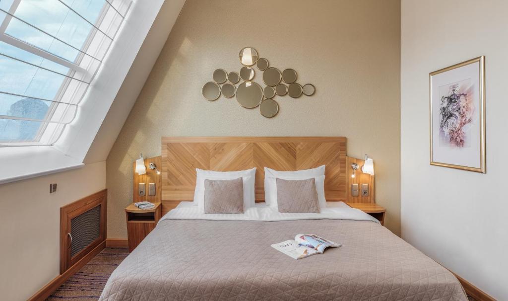 Crown Palace Apartments by Adrez - Resim 13