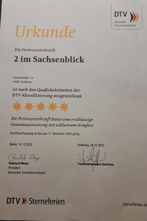Certifikát, hodnocení, plakát nebo jiný dokument vystavený v ubytování Ferienwohnungen Sachsenblick