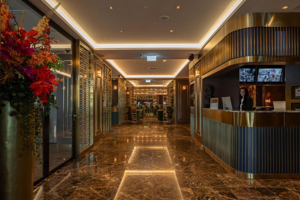 ART Hotel Rotterdam-Fully Renovated - Resim 2