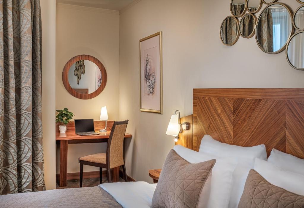 Crown Palace Apartments by Adrez - Resim 16