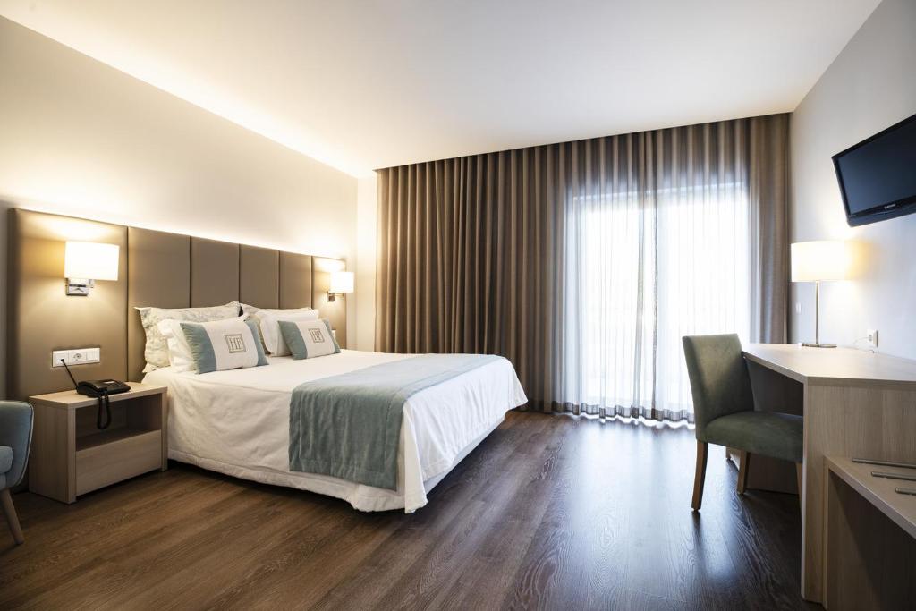 Hotel Fatima - Eenpersoonskamer Met Uitzicht Op Een Heiligdom