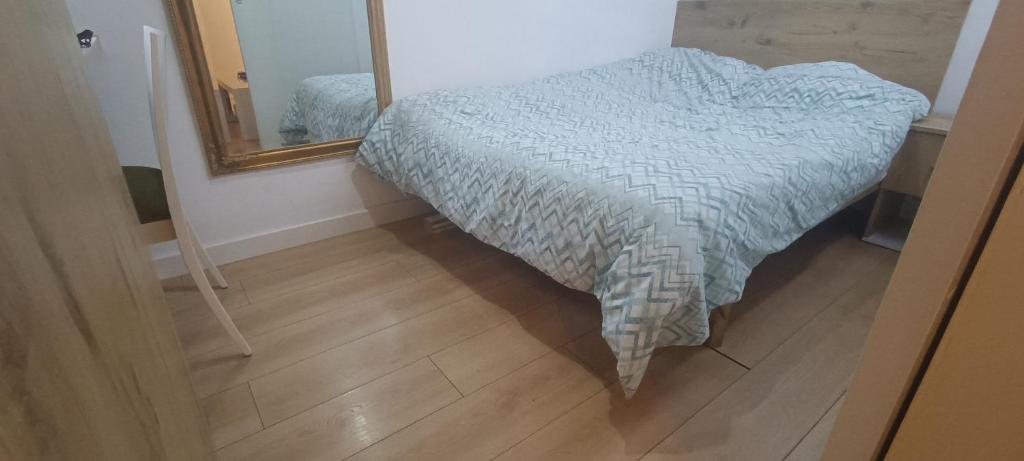 Lovely 1 bedroom apartment near Eye of Tirana - Image 9