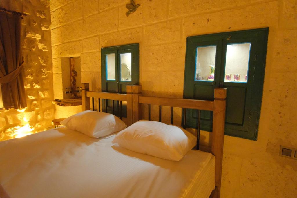 Euphoria Cave House - 7