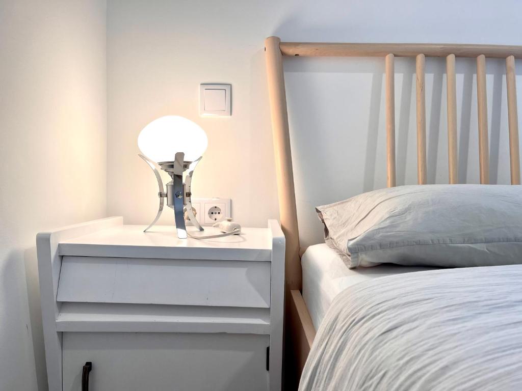 Postel nebo postele na pokoji v ubytování Hostel do Alto - Fão