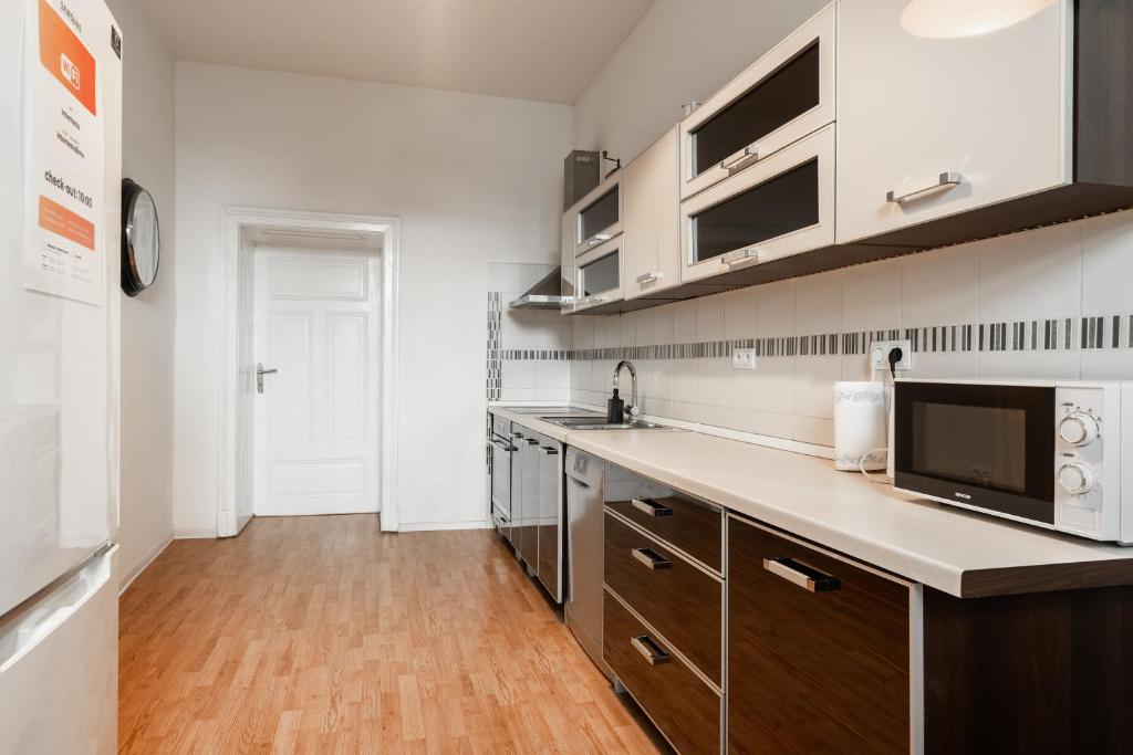 Internesto Brno Station - 5