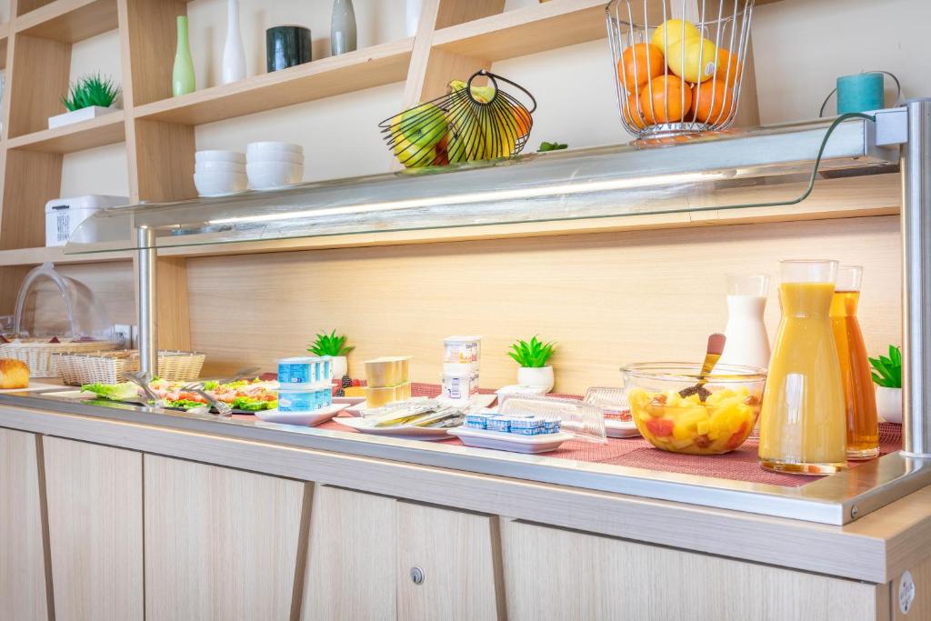 Zenitude Hôtel Résidences Marseille Saint-Charles - Resim 12