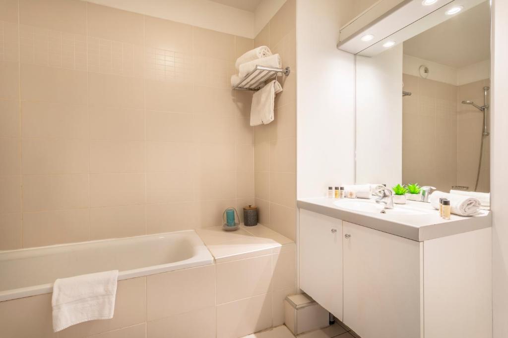 Zenitude Hôtel Résidences Marseille Saint-Charles - Resim 19