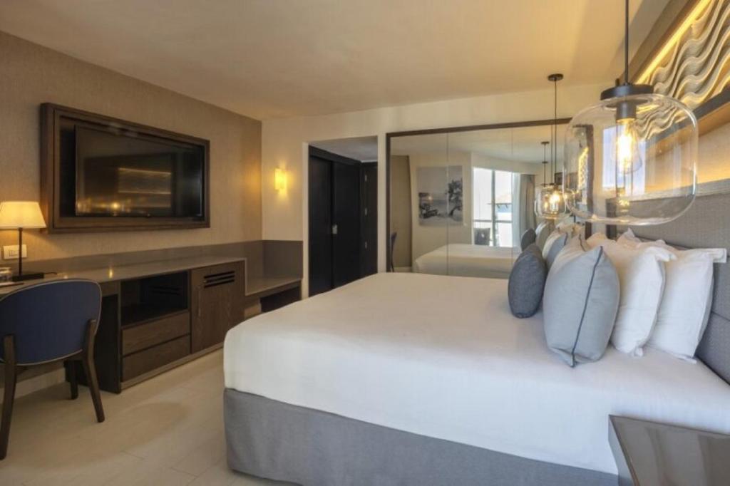Voodi või voodid majutusasutuse Hideaway at Royalton Blue Waters, An Autograph Collection all-Inclusive Resort - Adults Only toas