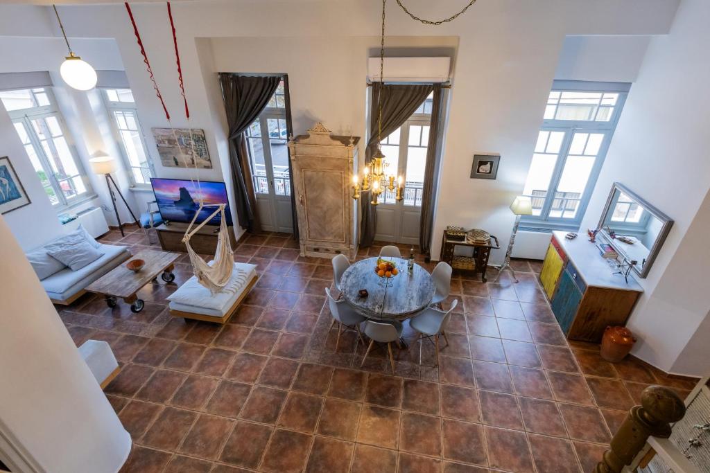 TV a/nebo společenská místnost v ubytování Lepanto Xenia Apartments 1F