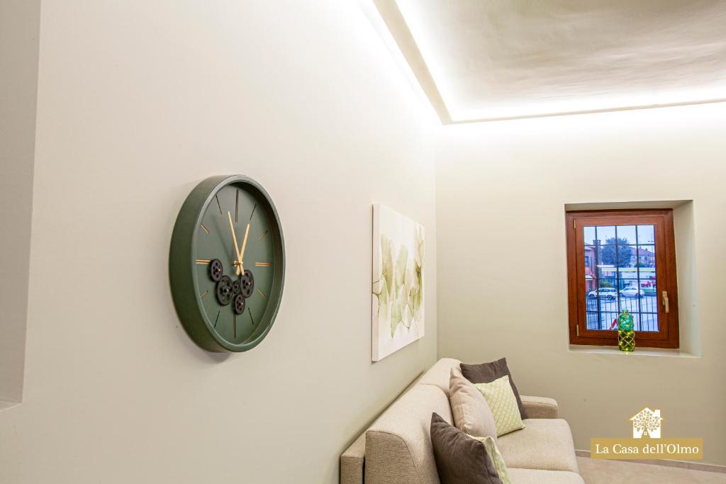 Część wypoczynkowa w obiekcie La Casa dell'Olmo - Suite Apartment Cuneo