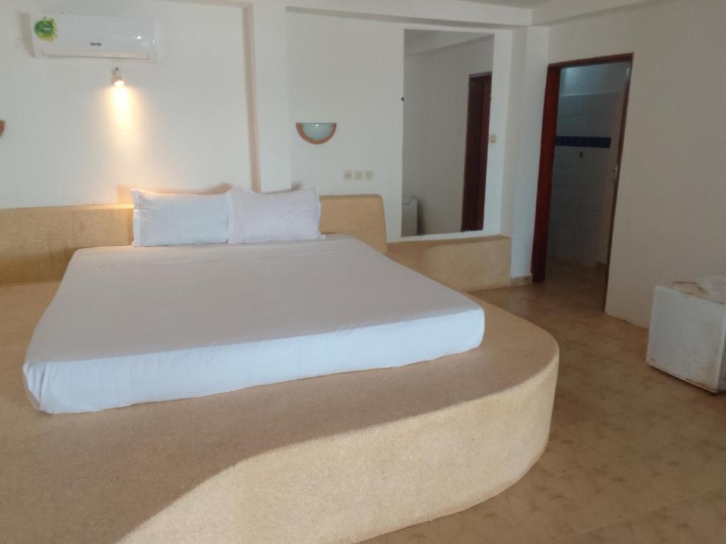 HOTEL DU BAR DE LA MER CAP SKIRRiNG - 双人间