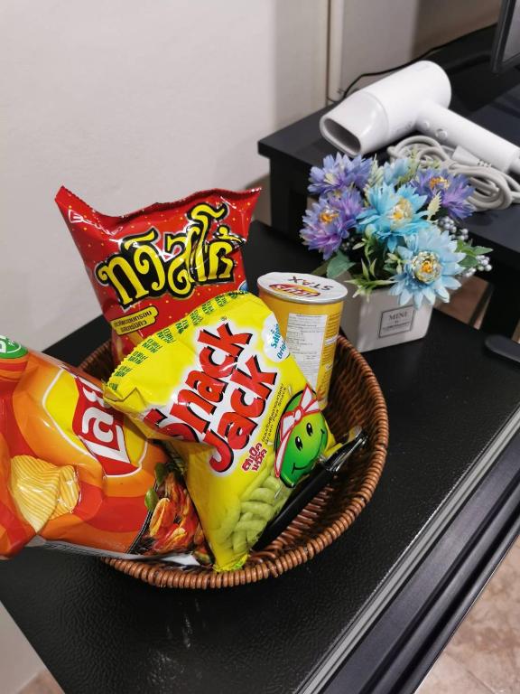 The One Hotel - Resim 33