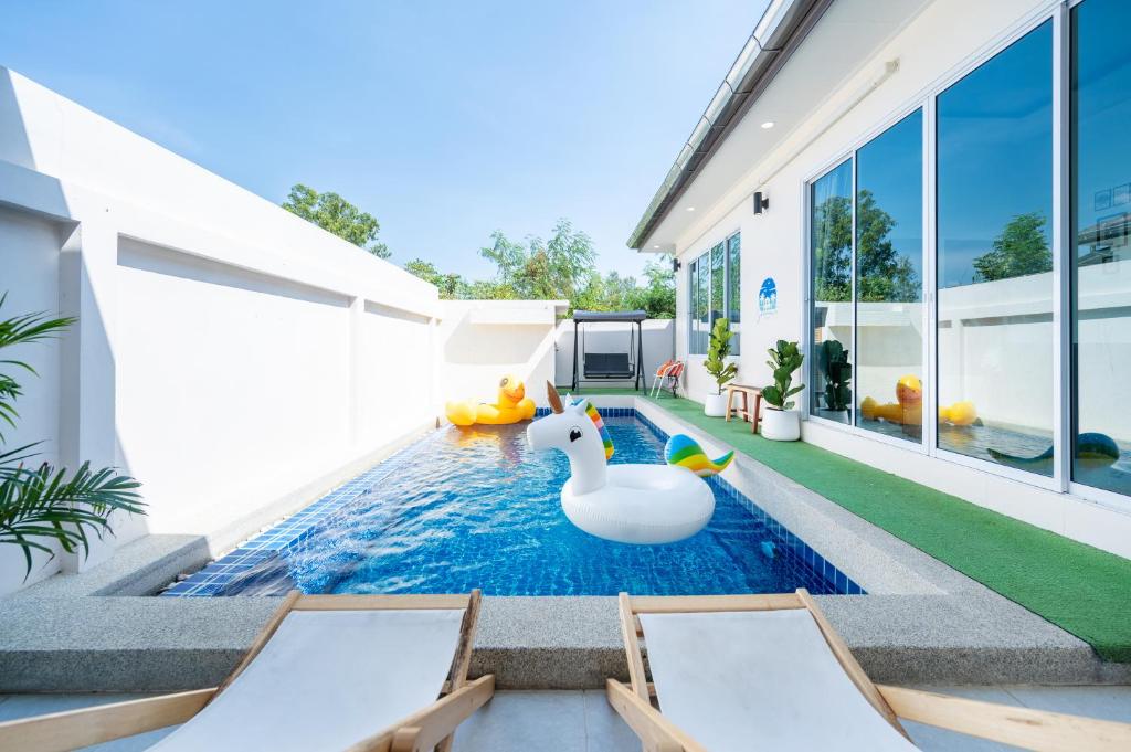 Kolam renang di atau dekat dengan Peaceful 3BR Private Pool Villa Pattaya Jomtien