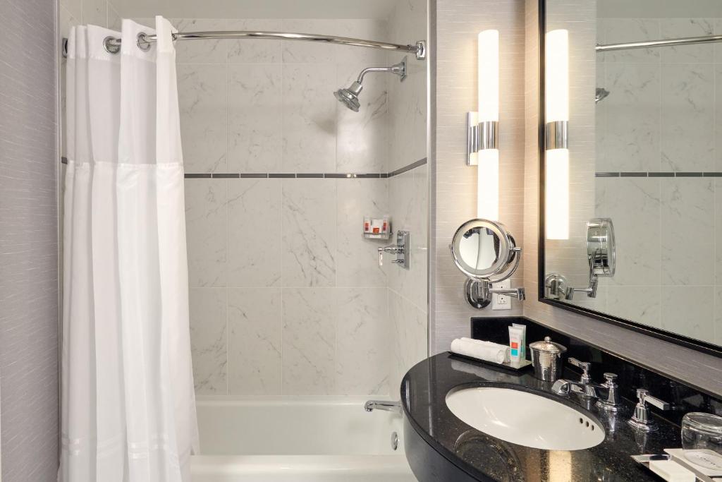 Loews Philadelphia Hotel - Premium Doppelzimmer - Hoher Boden