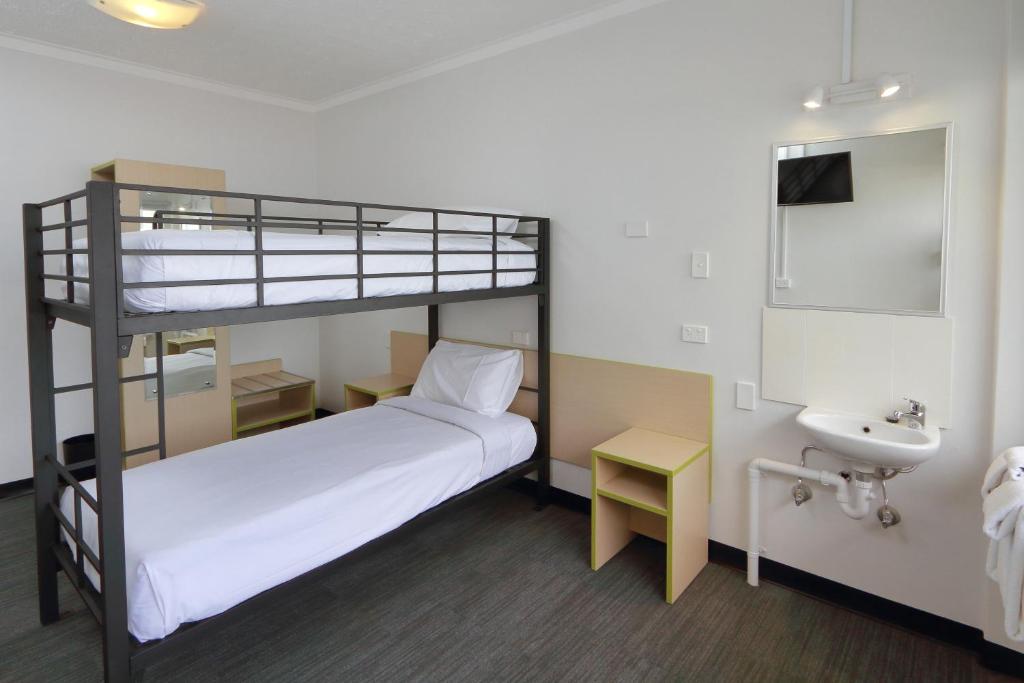 
Economy Bunk Room with Shared Bathroom
