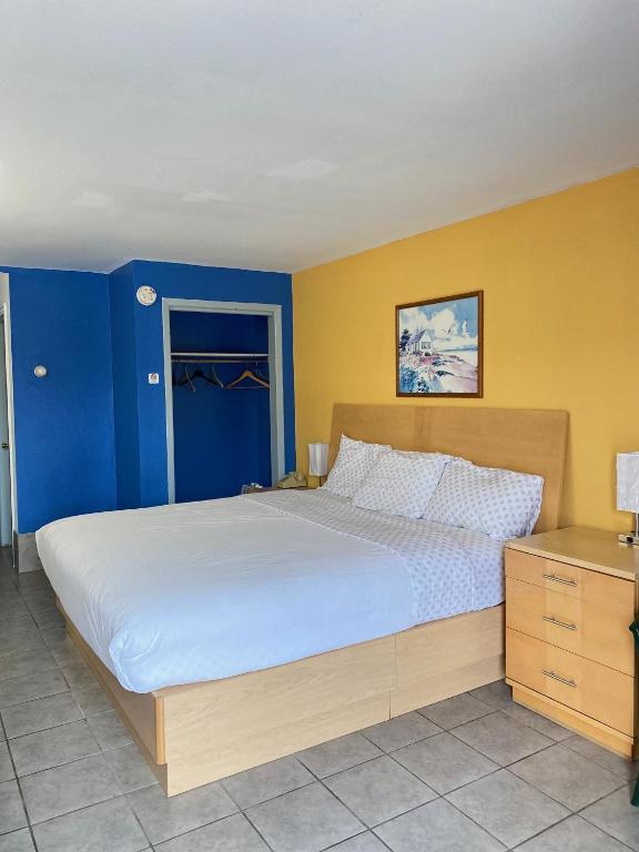 Tides Inn at Stehli Beach - Camera King Standard