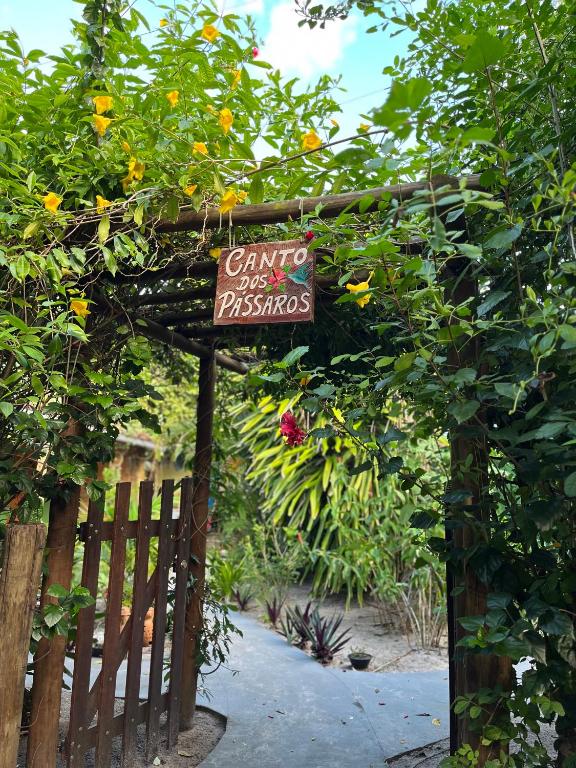 Zahrada ubytování Chales Canto dos Pássaros Boipeba