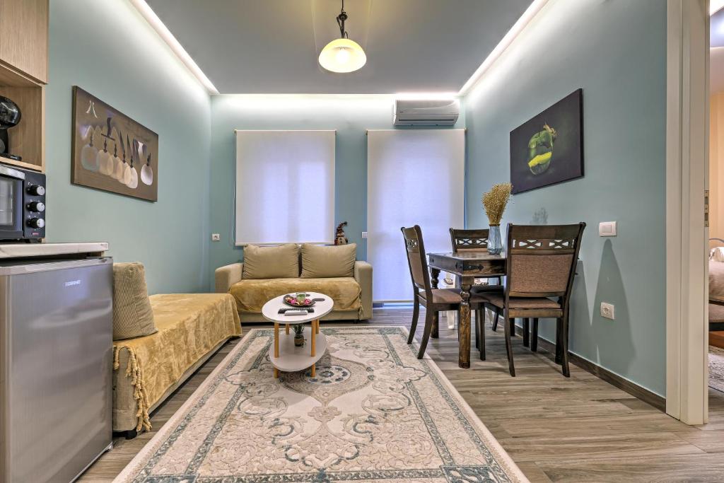 Sophie's Apartment - 3