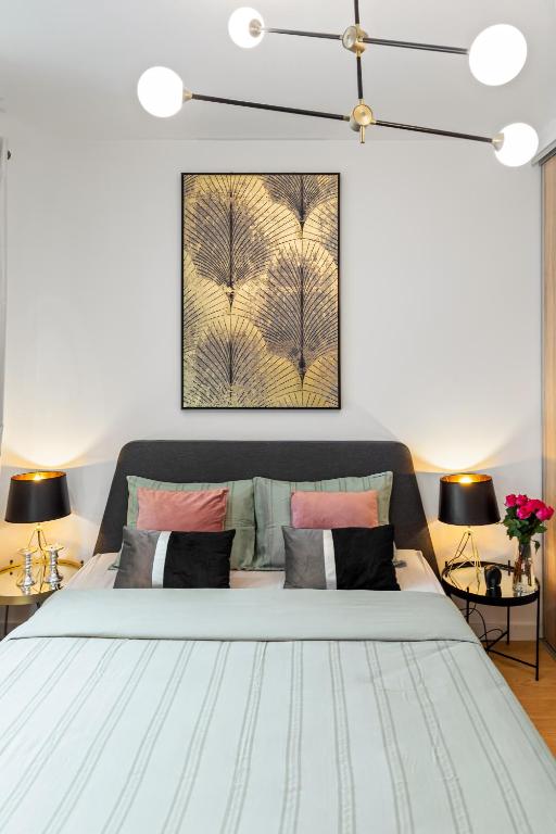 Aviation Tower Luxury Apartments - One-Bedroom Apartment