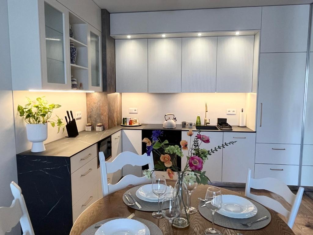 Kuchyň nebo kuchyňský kout v ubytování Apartament NOWE POJEZIERZE