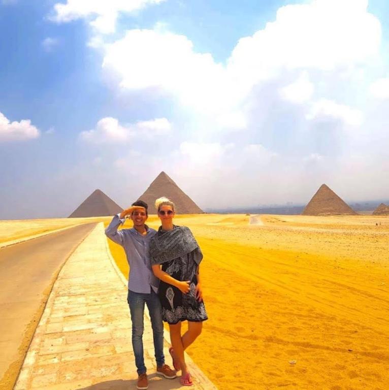Oaspeți care stau la Studio Farida Pyramids View