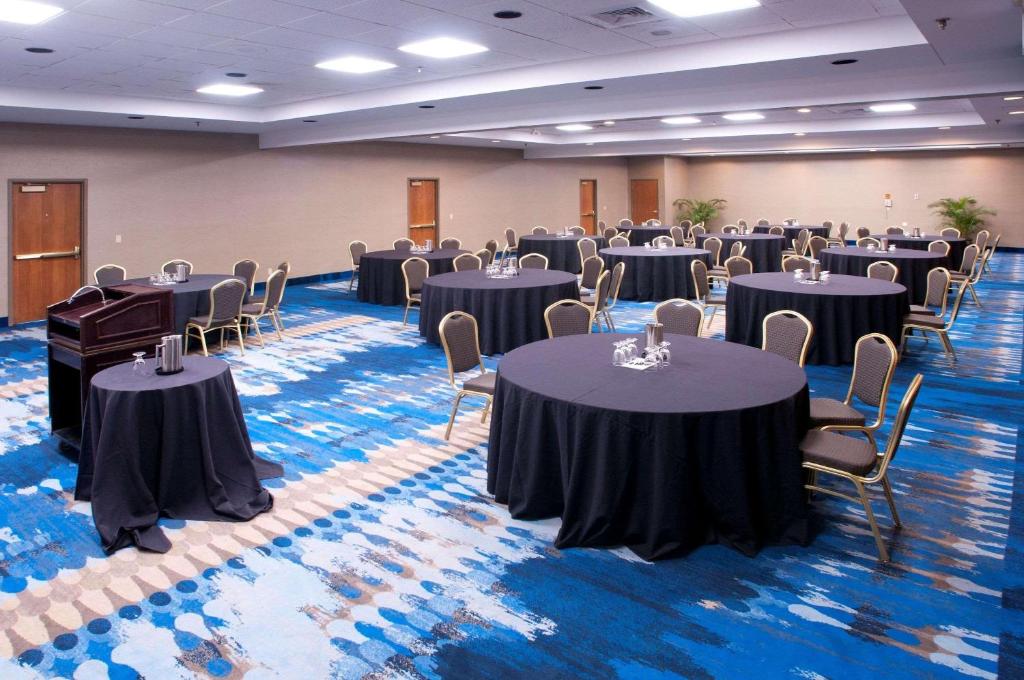 Oneida Casino Hotel photo