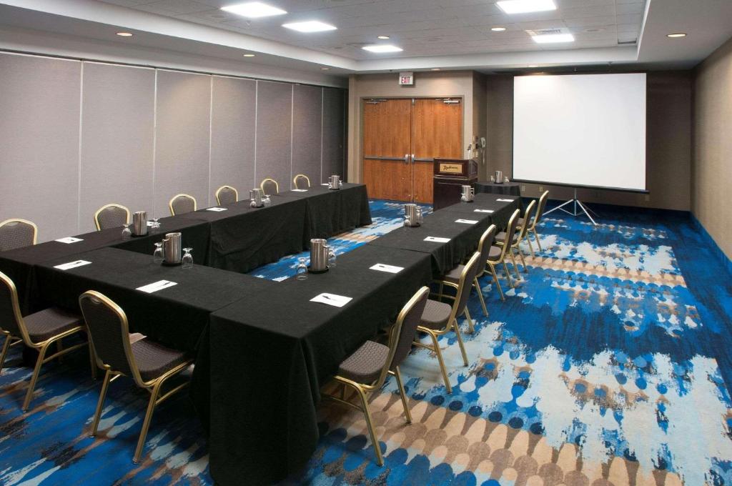Oneida Casino Hotel photo