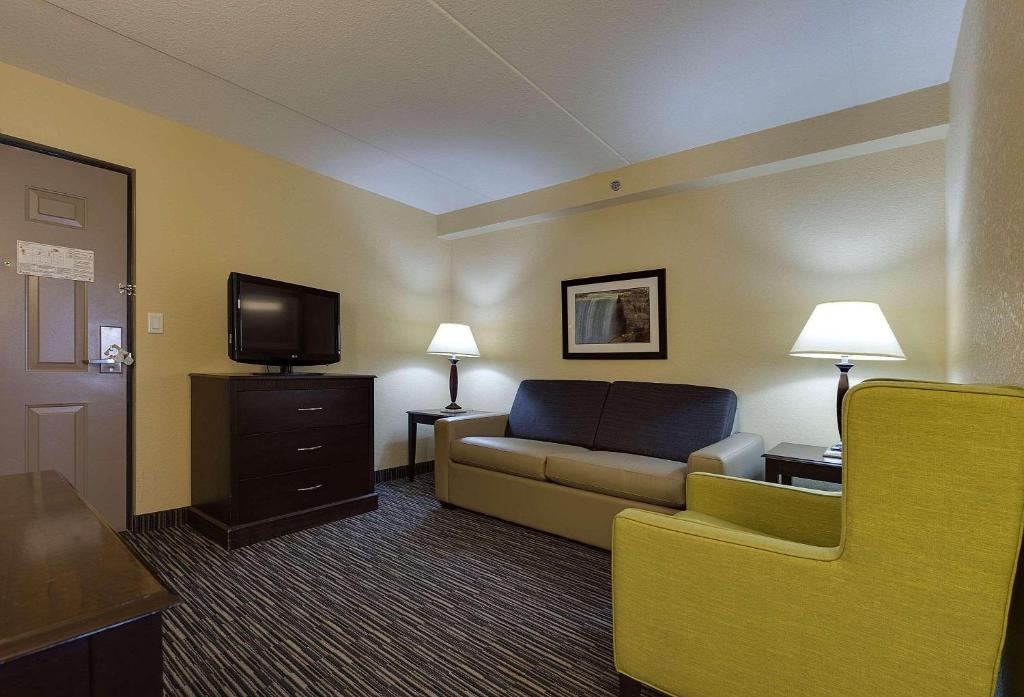 Country Inn & Suites by Radisson, Niagara Falls, ON - Resim 17