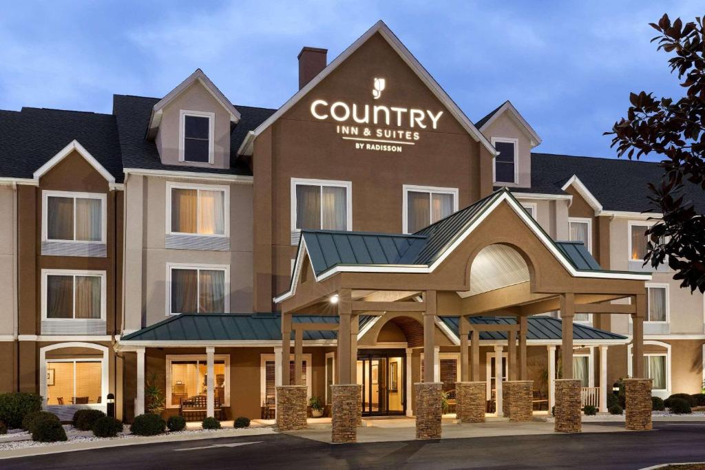 a rendering of the courtyard inn suites at Country Inn & Suites by Radisson, Savannah I-95 North in Port Wentworth