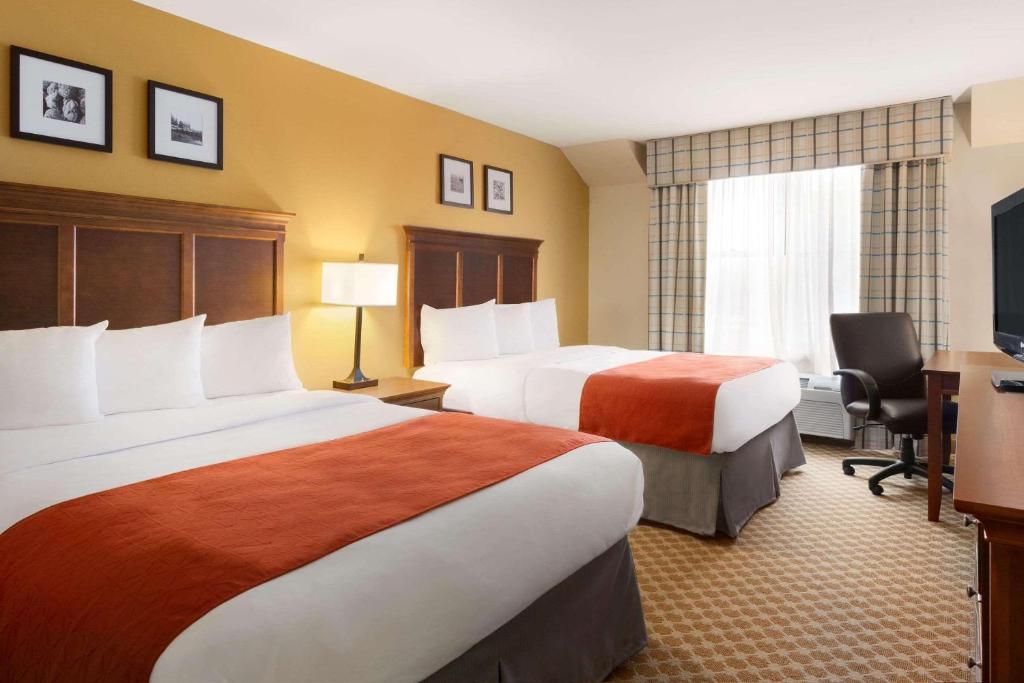Country Inn & Suites by Radisson, Holland, MI photo