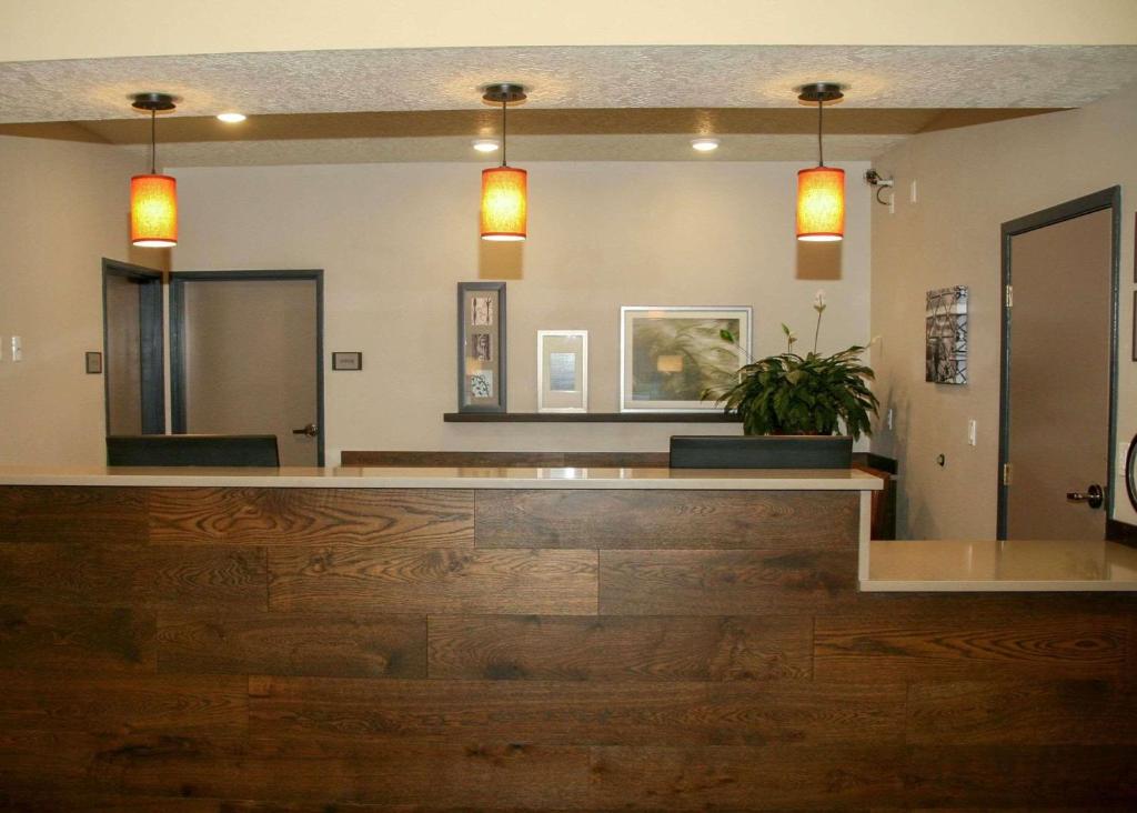 Vstupní hala nebo recepce v ubytování Country Inn & Suites by Radisson, Prineville, OR