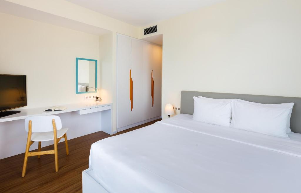 2 Bedroom Deluxe Club Suite Ocean View
