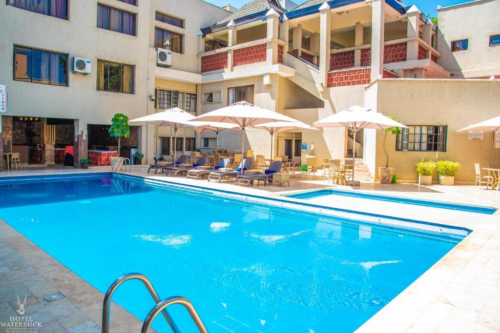 Bazén v ubytování Hotel Waterbuck nebo v jeho okolí