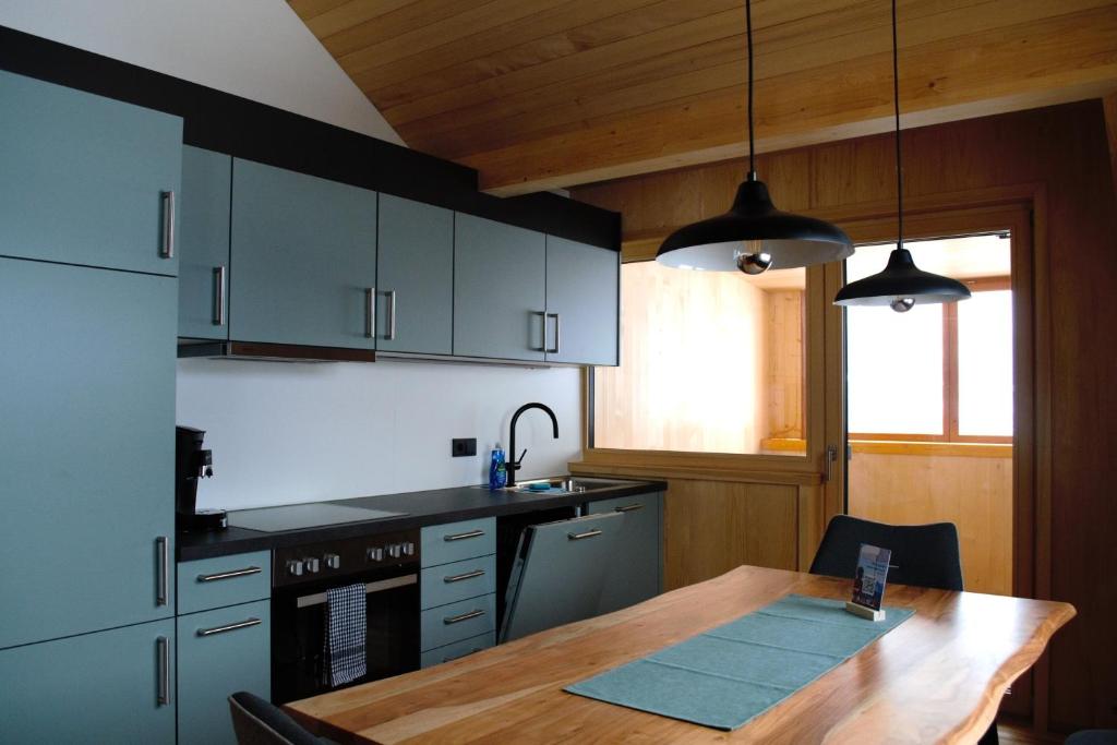 Kuchyň nebo kuchyňský kout v ubytování Ferienwohnung Mian