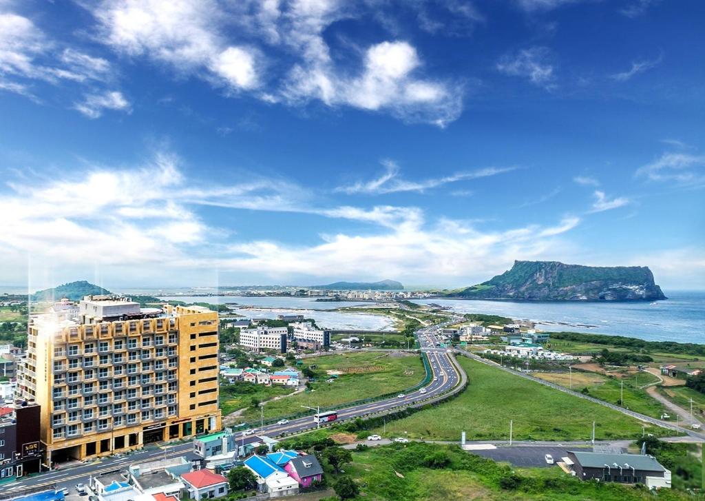 Tầm nhìn từ trên cao của Jeju Seongsan Golden View