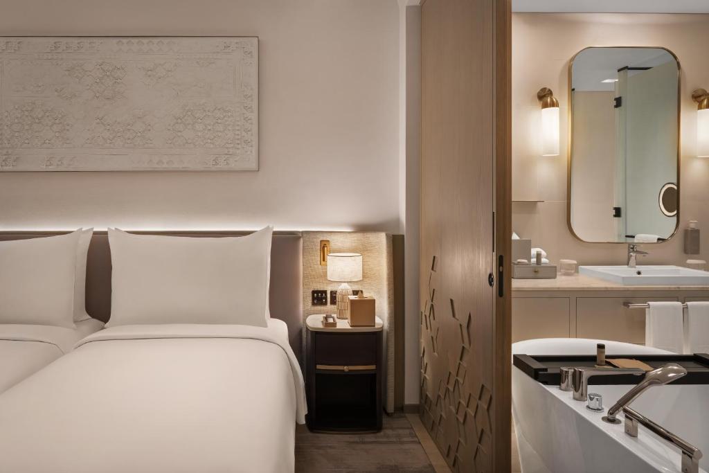 
Deluxe Canal View Room Twin - Complimentary Lagoon Access
