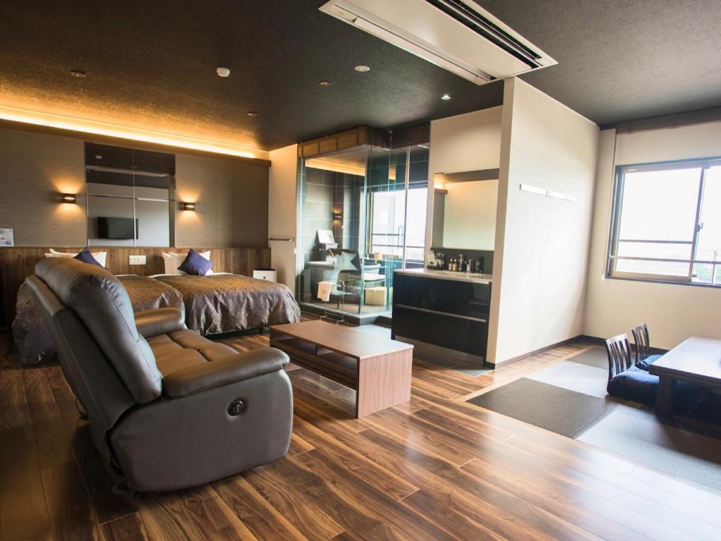 Kuchyň nebo kuchyňský kout v ubytování LiVEMAX RESORT Kyotango Sea Front