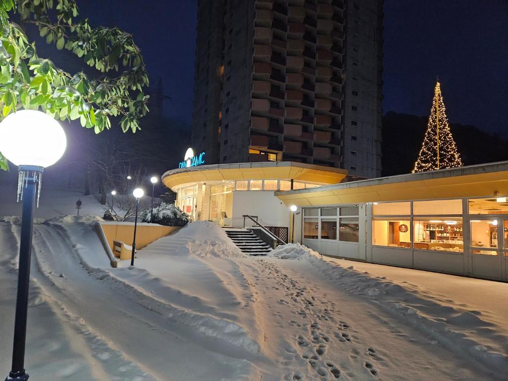 Familien Apartmenthotel Panoramic v zimě