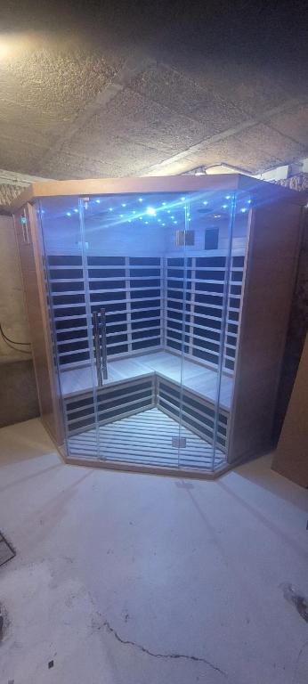 Gite d'exception 13 couchages avec jacuzzi et sauna - Maison De Six Chambres