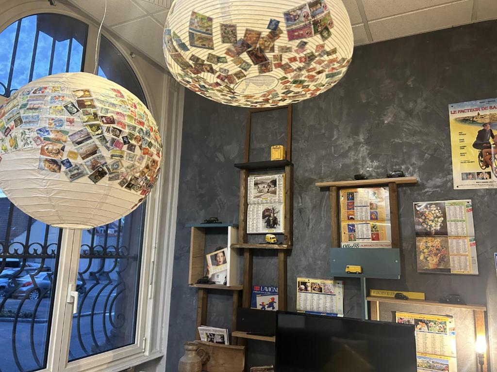 LA MARIEFACTURE - Comme une Lettre à la Poste – photo 9