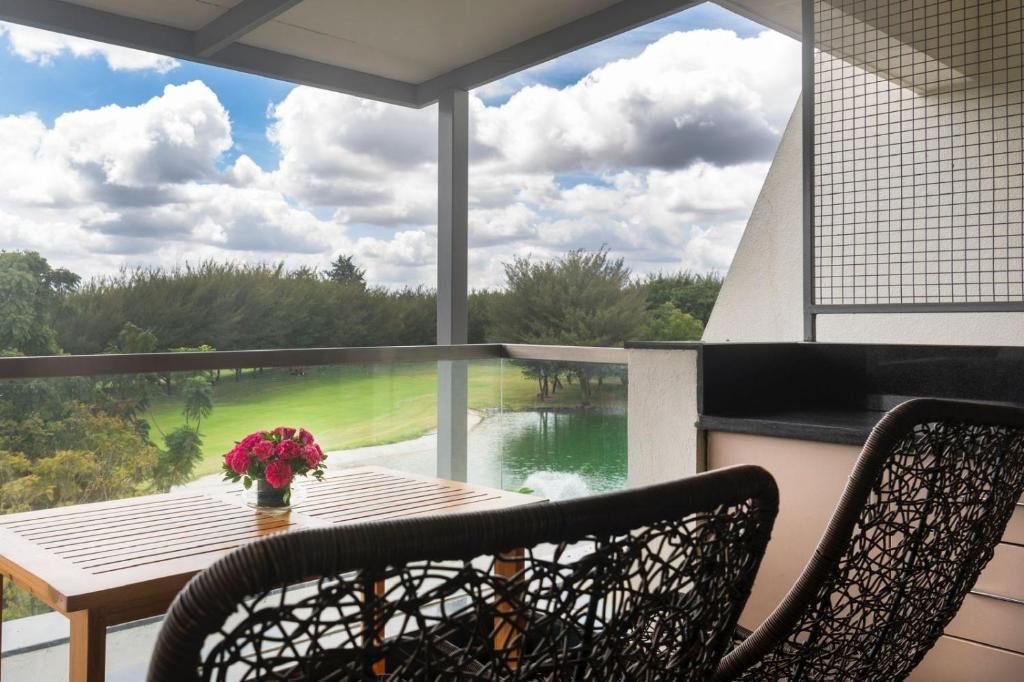 Clovergreens - Suite With Balcony
