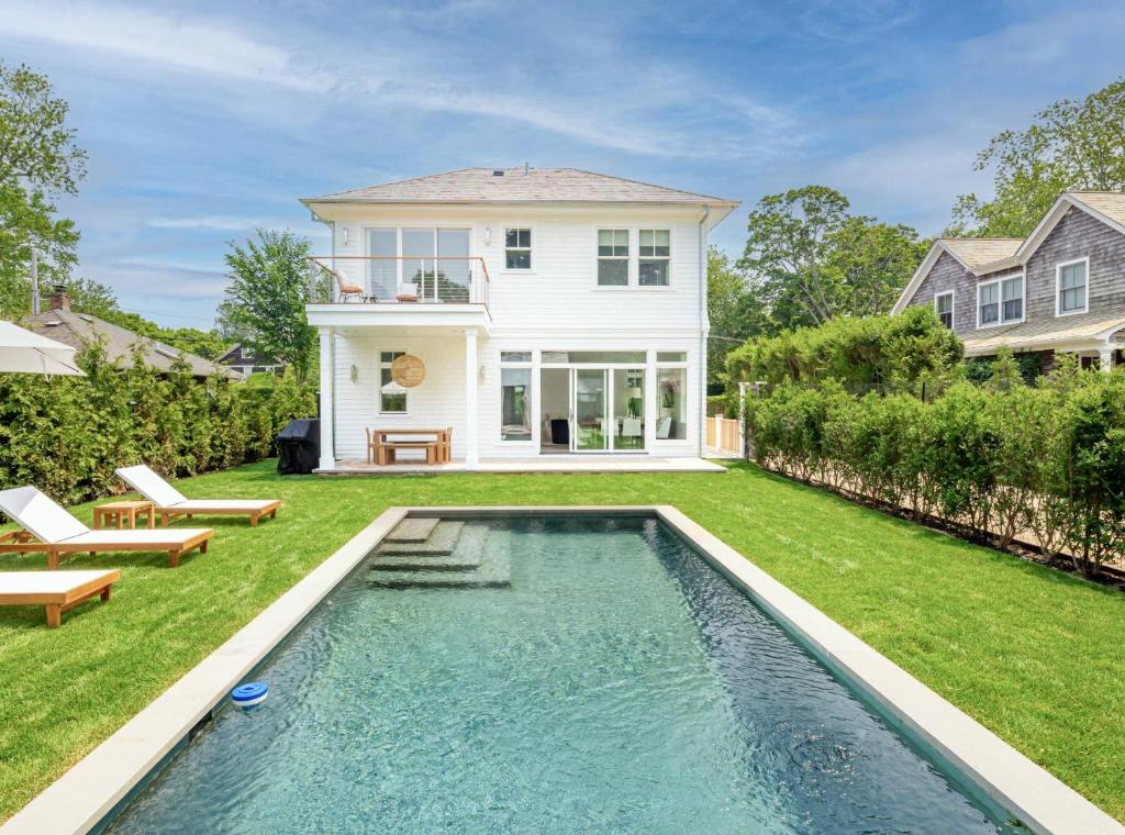 East Hampton Village New Construction, USA