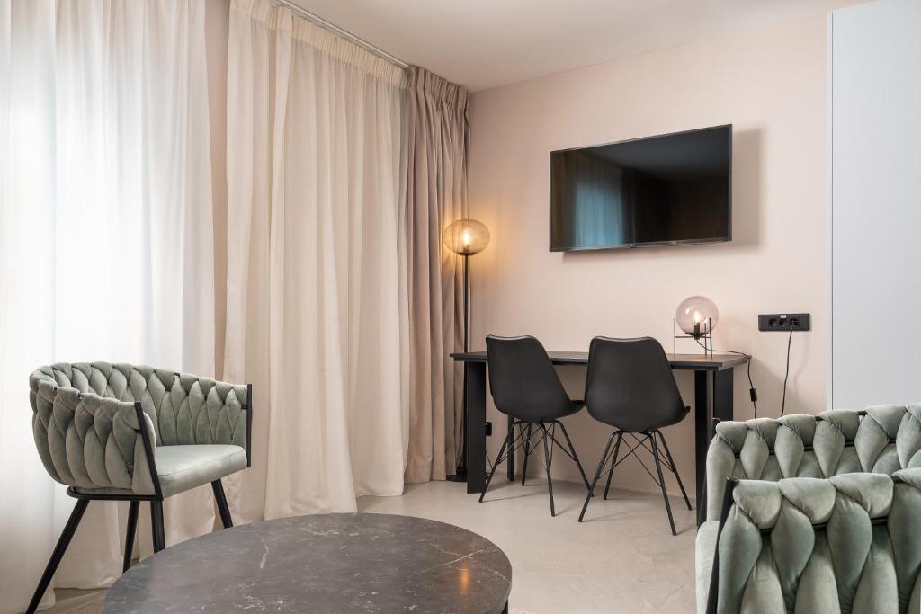 VISIONAPARTMENTS Bucharest - contactless check-in - Resim 30