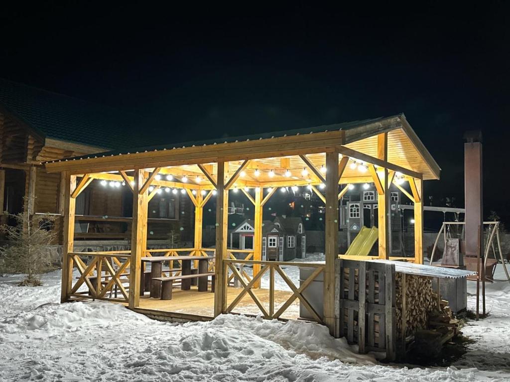 Fotografie z fotogalerie ubytování LOG HOUSE v destinaci Bakuriani