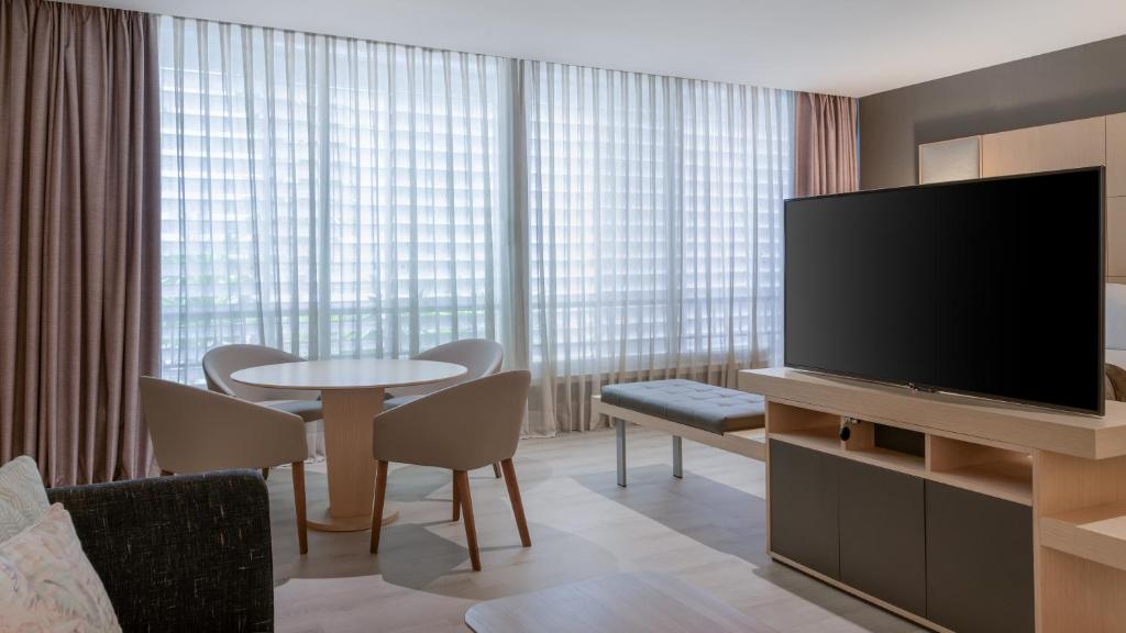 AC Hotel Victoria Suites by Marriott - Suite Junior Lits Jumeaux Premium à 1 Chambre